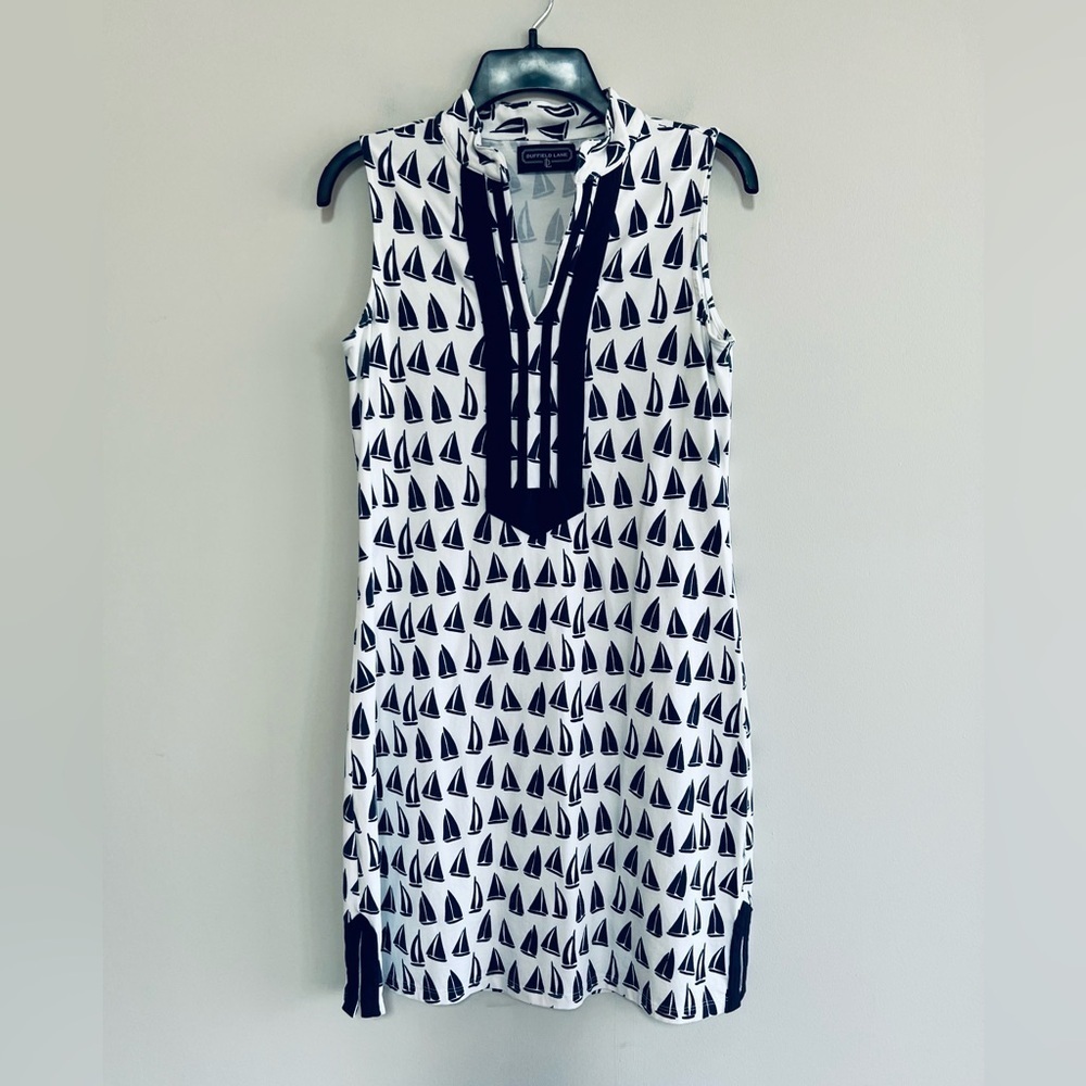 Duffield Lane Mackinac Sailboat Sleeveless Mini Dress in White/Navy Blue, XS